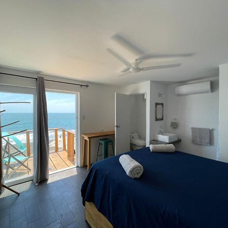 Black Sand Beachhouse مونتيريكو المظهر الخارجي الصورة