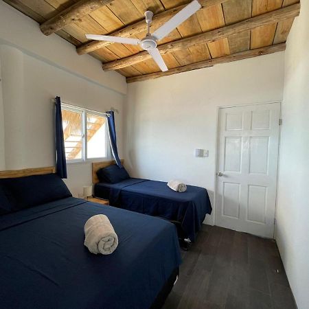 Black Sand Beachhouse مونتيريكو المظهر الخارجي الصورة
