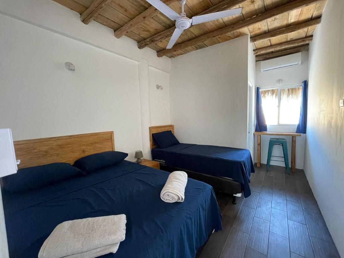 Black Sand Beachhouse مونتيريكو المظهر الخارجي الصورة