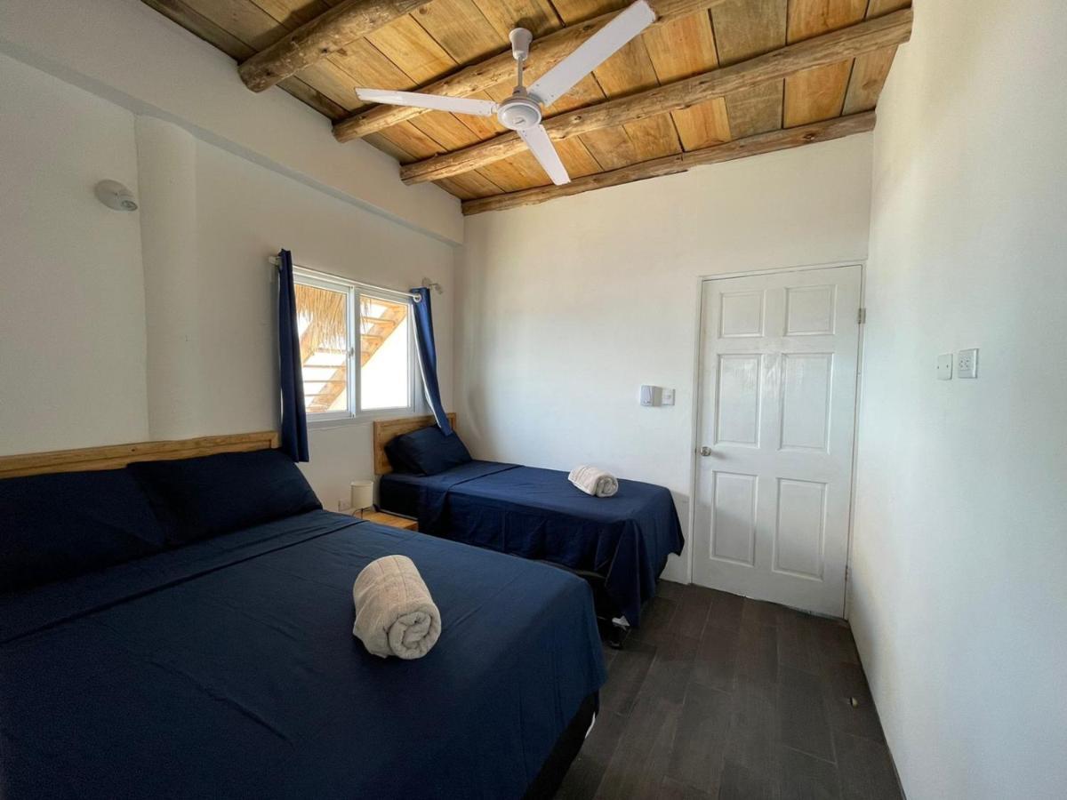 Black Sand Beachhouse مونتيريكو المظهر الخارجي الصورة